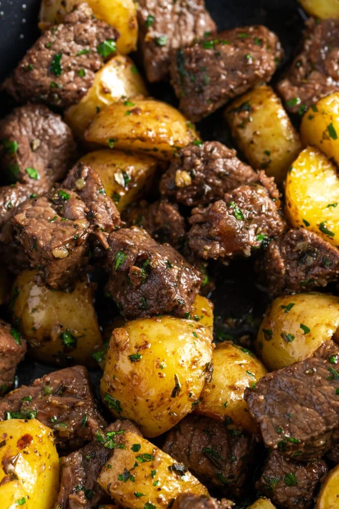 Garlic Butter Steak Bites & Potatoes - Wellness by Kay