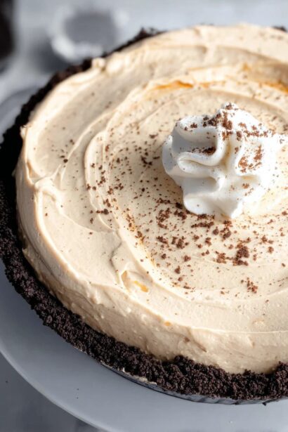 Creamy Coffee Pie Recipe (No Bake, 6 Ingredients) – Irresistible Delight