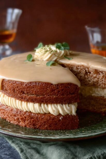 Irish Whiskey Cake - Snack On Meat