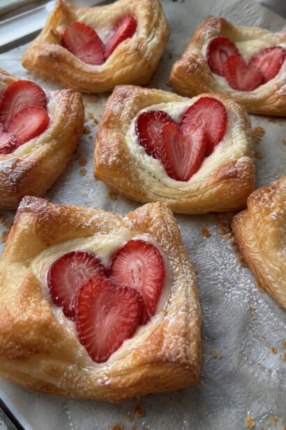 Vegan Strawberry Cream Danish Pastries - Snack On Meat