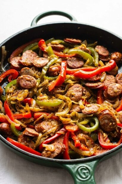 Easy Sausage and Peppers Recipe for Busy Weeknights Dinner - foodnibble.com